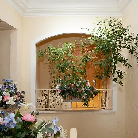 Del Hotel