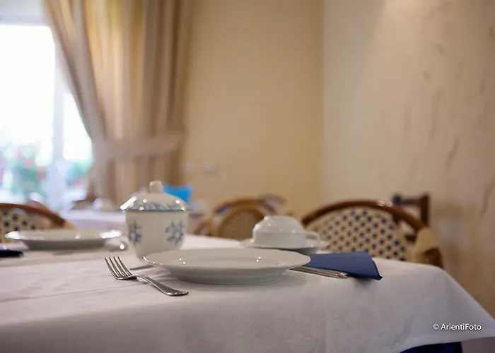 Hotel Del Lago 2*